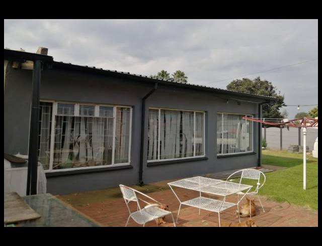 3 BEDROOM HOUSE FOR SALE IN SONLAND PARK